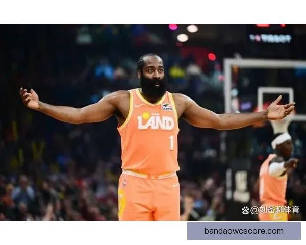 米切尔：哈登的吸引力减轻莫布利压力 艾伦缺席让他承受更多挑战